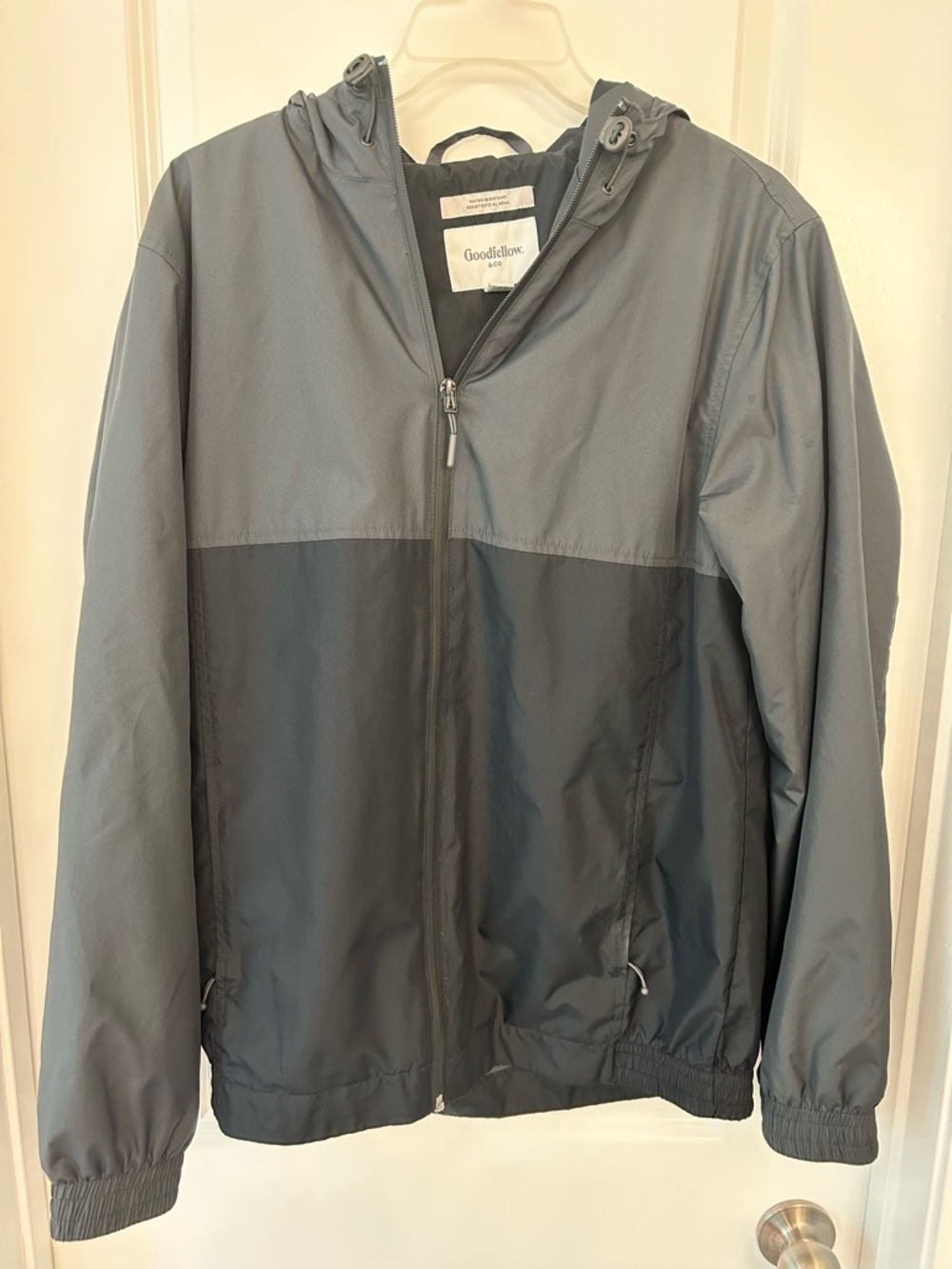 Goodfellow & Co Lightweight Hooded Jacket Small Gray Black Windbreaker Full Zip